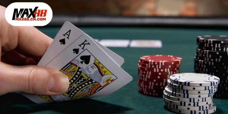 Lựa chọn Bluff bài đúng thời điểm